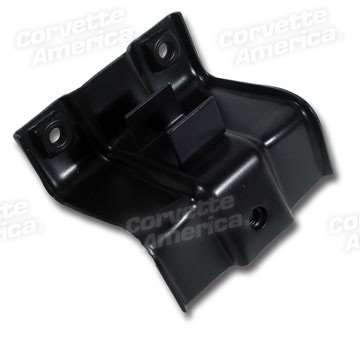 www.nexpart.de - RADIATOR TOP SHROUD BRCKT