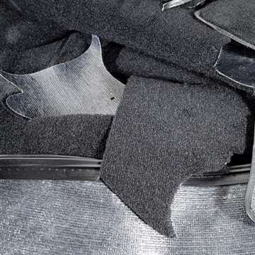 www.nexpart.de - CARPET. BLACK PILE 2-DOOR