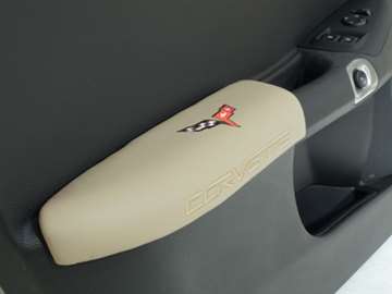 www.nexpart.de - LEATHER ARMRST PADS - CSH